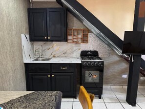 Fridge, cookware/dishes/utensils