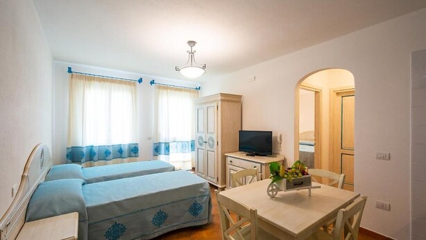 Room - Charming Baia Marina apartment (Orosei)