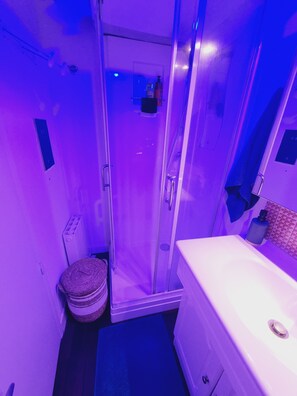 Towels, soap, toilet paper - Cosy studio Hossegor - canal & lake on foot (Soorts-Hossegor)