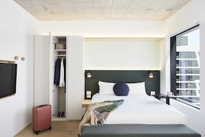Studio, Non Smoking | Blackout curtains, iron/ironing board, free WiFi