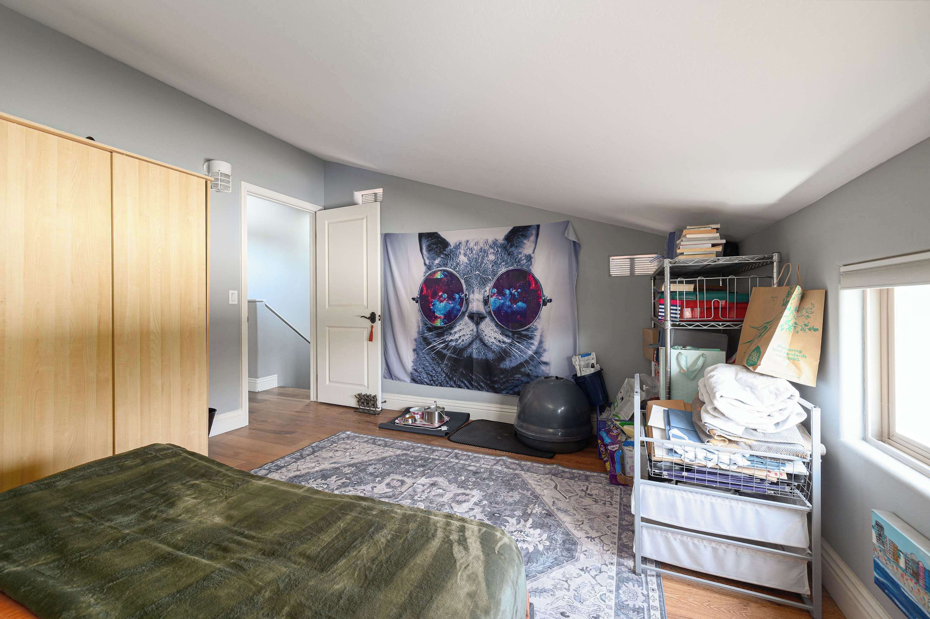 4 多间卧室、办公桌、熨斗/熨衣板、旅行婴儿床