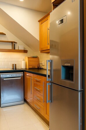 Fridge, microwave, oven, stovetop - Slavia !!! (Dublin 15)