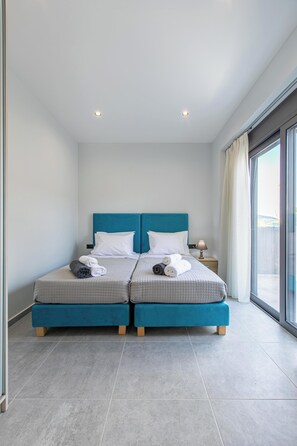 2 bedrooms, in-room safe, iron/ironing board, travel crib