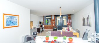 New Apartment - Sleeps 4 - Parking - City Centre