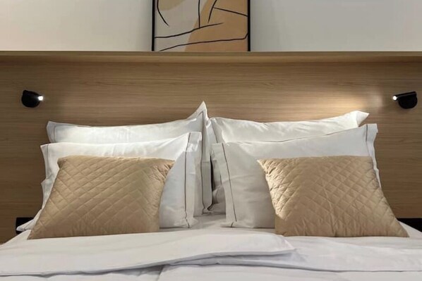 2 bedrooms, Internet, bed sheets - Lovely 2-bedroom apartment with terrace & parking (Izola)