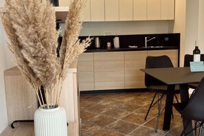 Dining - Lovely 2-bedroom apartment with terrace & parking (Izola)