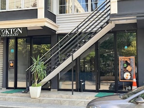 Front of property - Hotel Tuyo (Tirana)