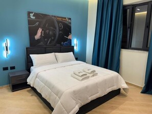Standard Double Room | Soundproofing - Hotel Tuyo (Tirana)