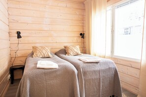 Appartement Duplex, 4 chambres, vue jardin | Rideaux occultants, chambres insonorisées, fer et planche à repasser