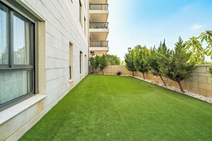 Garden view - Achziv Bright Garden Stay by Sea N' Rent (Nahariya)