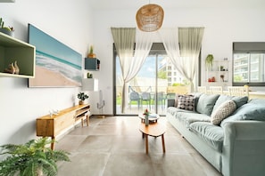 Apartament, vistes al jardí | Sala d'estar