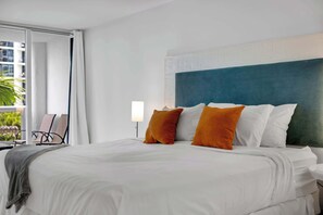 1 bedroom, iron/ironing board, travel cot, WiFi - 1Bedroom Serene Ocean View (Miami)