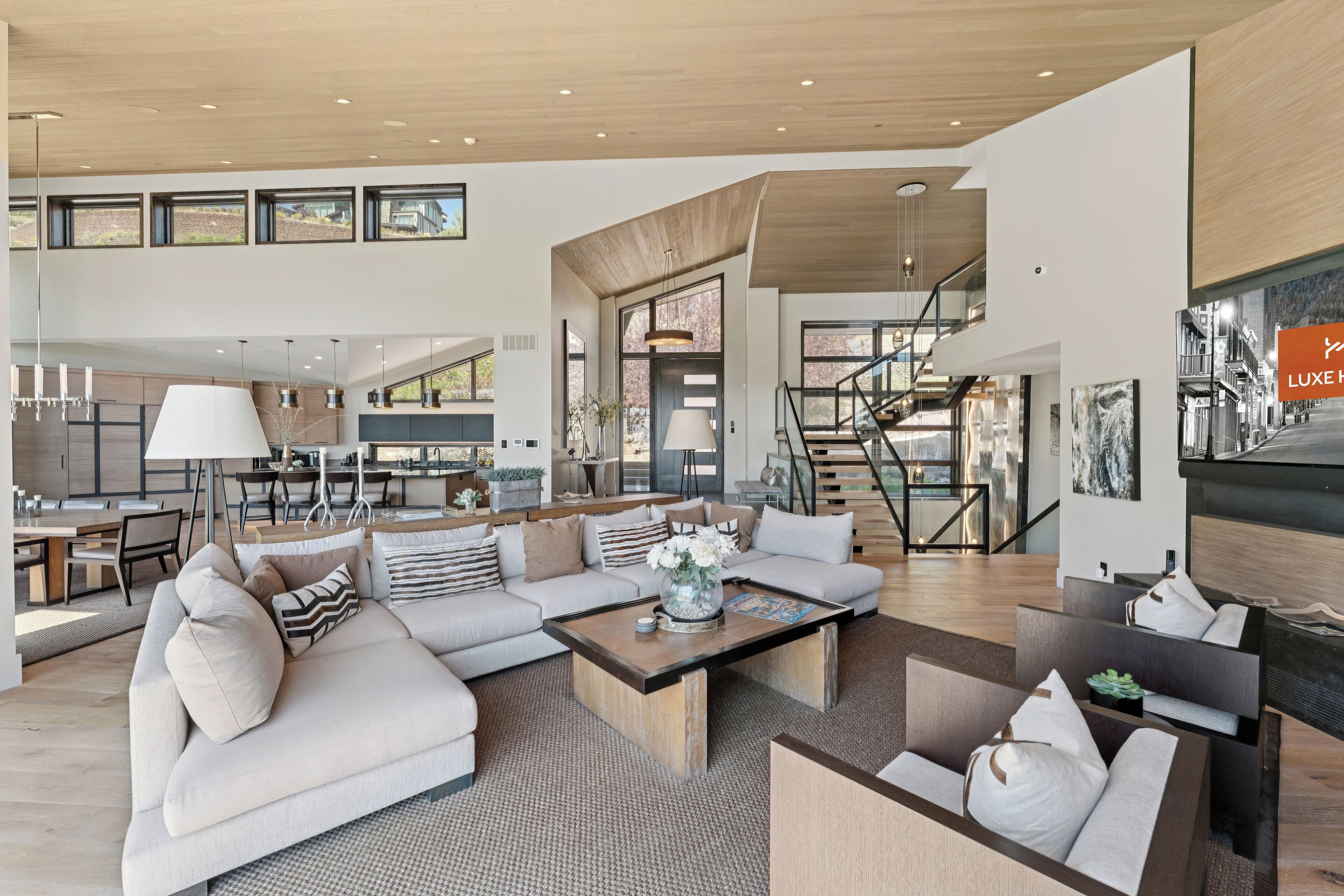 Spacious 7br Deer Valley Ski In Ski Out Retreat W Theater And Elegant Mountain Style - Park City, UT