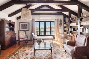 Télévision, cheminée