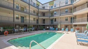 Pool - Stylish Tempe ASU Stay  | Pool, Gym, Parking, W/D (Tempe)
