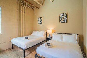 Strykejern/-brett, wi-fi og sengetøy