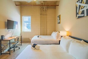 Iron/ironing board, WiFi, bed sheets - Stylish Tempe ASU Stay  | Pool, Gym, Parking, W/D (Tempe)