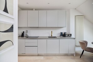 Exterior - The Skylight One-Bed at Elspeth Road (London)