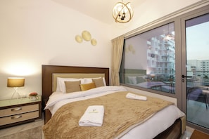 Studio, pemandangan kota | Ruang kerja ramah laptop, setrika/meja setrika, dan Wi-Fi gratis