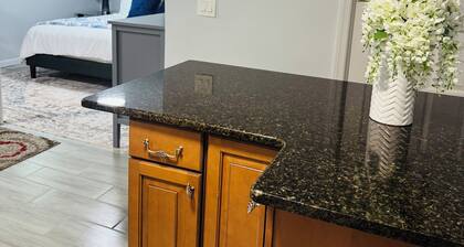 Your Perfect Getaway Between Farmingdale & Amityville