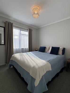 3 bedrooms, free WiFi, bed sheets