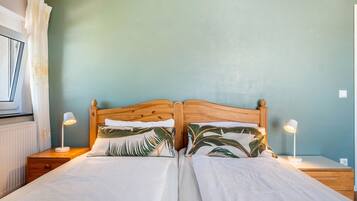 1 Schlafzimmer, BĂŒgeleisen/BĂŒgelbrett, WLAN, BettwĂ€sche