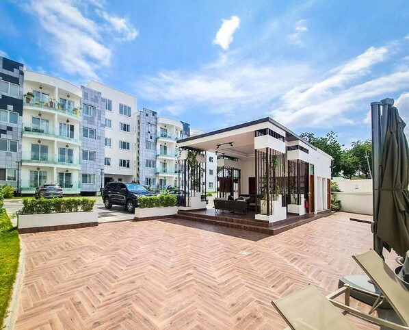 Apartment, 2 Bedrooms | Terrace/patio - Apartment in Cantonment (Accra)