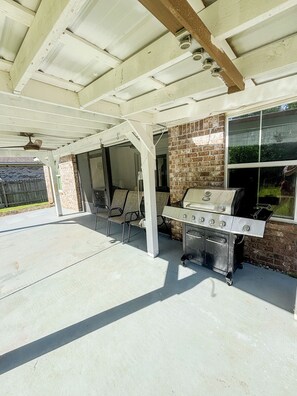 Terrace/patio - Charming 3-bedroom minutes from OWA (Foley)