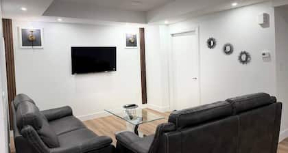2 Bdrm Suite|TV| Wifi|Newly Built| 20 mins Airport