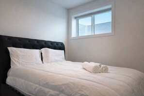 2 habitaciones, tabla de planchar con plancha y wifi gratis 
