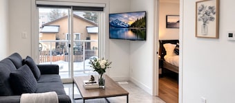 Cozy 2 bedroom suite | Pet Friendly| Heated Garage