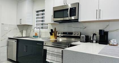 Cozy 2 bedroom suite | Pet Friendly | Garage