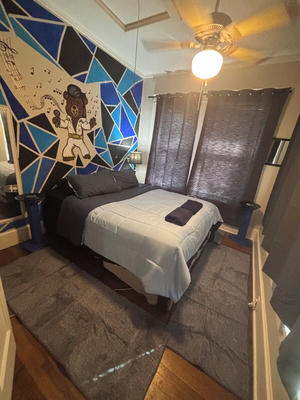 Room - Cozy Bears Bunker's & Carpe Diem Spa (Memphis)