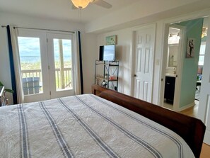 3 室のベッドルーム、デスク、アイロン / アイロン台、WiFi (無料)