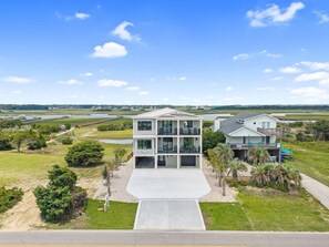 Exterior - NEW 7BR/7.5BA House-Pool,Hot Tub,Elevator,Ocean&ICW Views,Sleeps 15 (Oak Island)