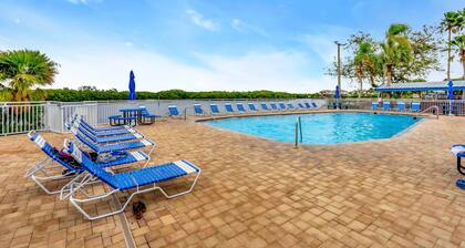 The Beach! | Pool, Hot Tub, Gym, Game Room, Tennis