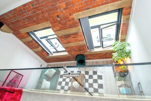 Interior - Apartment - Sleeps 4 - Parking - Workspace (Bradford)