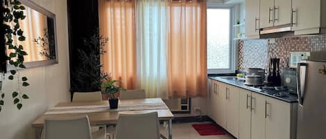 Condo, 1 Bedroom, Accessible | Interior