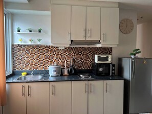 Condo, 1 Bedroom, Accessible | Interior - Cozy 1BR Condo in Pasay City - Steps From SM Mall of Asia (Pasay)