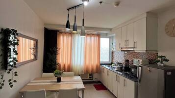 Condo, 1 Bedroom, Accessible | Interior