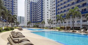 คอนโด, 1 ห้องนอน, พร้อมสิ่งอำนวยความสะดวกสำหรับผู้พิการ | สระว่ายน้ำ | สระว่ายน้ำกลางแจ้ง