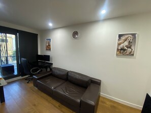 Smart TV, books, computer monitors