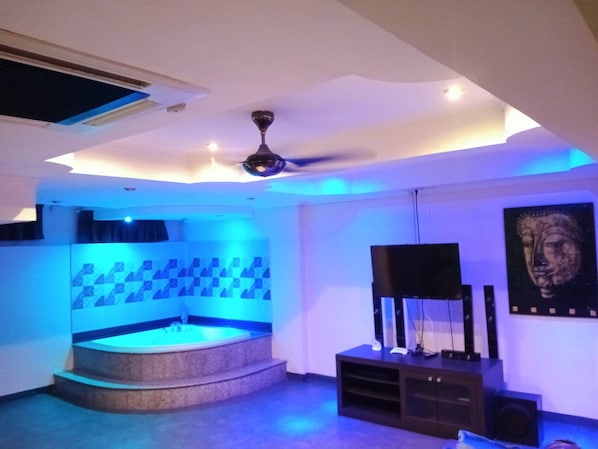 Apartment, 1 Bedroom, Smoking, Patio
