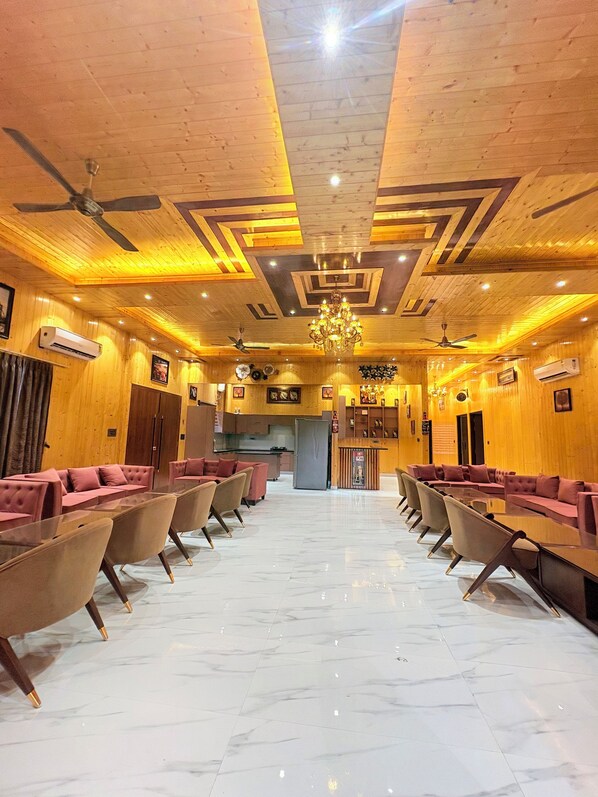 Meeting facility - The Greenwood Farm And Lawn -Bijwasan (Gurugram)