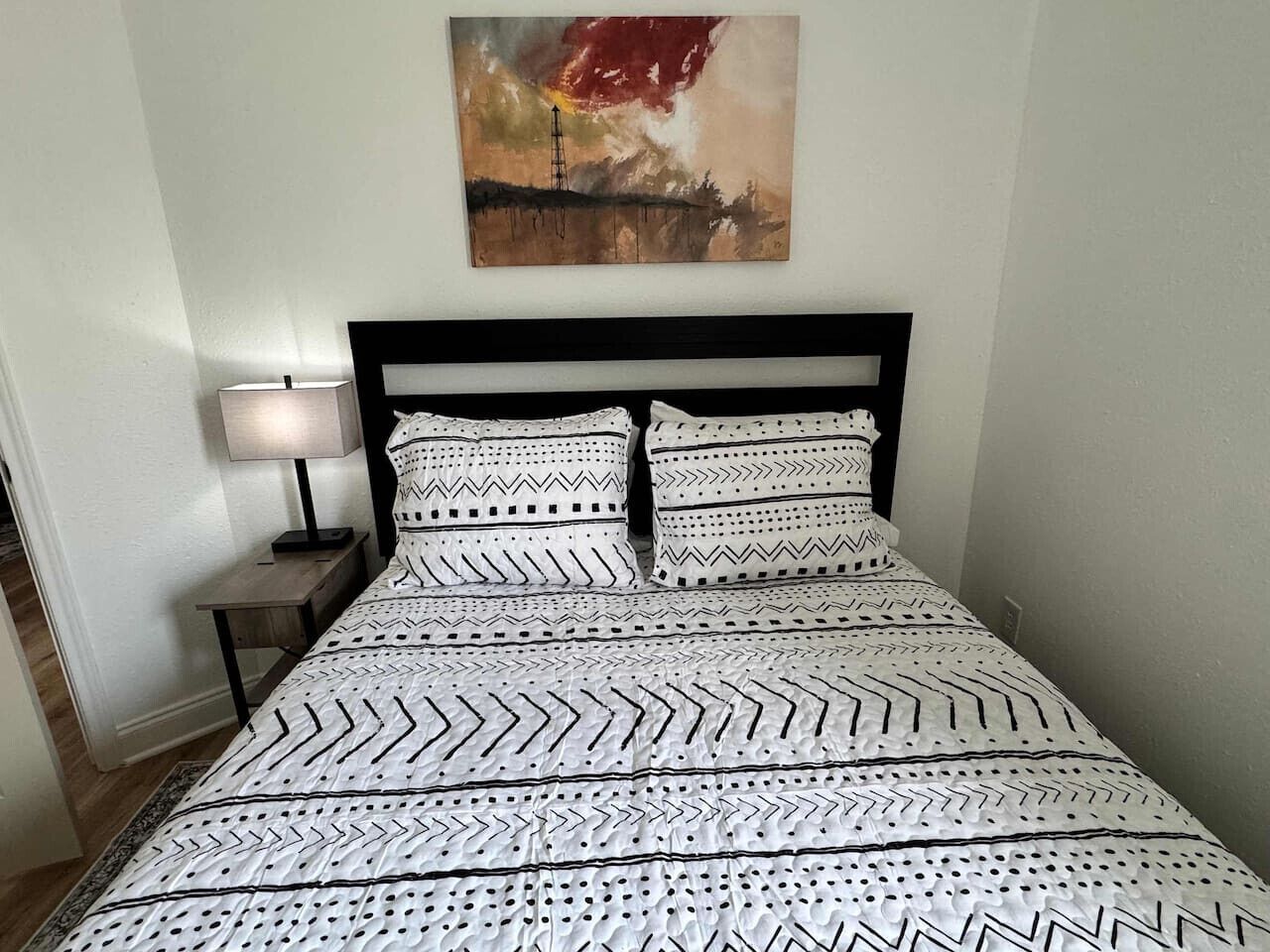 3 bedrooms, iron/ironing board, WiFi, bed sheets