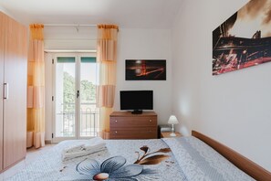 2 室のベッドルーム、アイロン / アイロン台、WiFi、ベッドシーツ