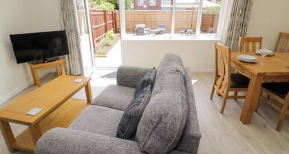 22 Old Chapel Close
