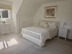 2 bedrooms, individually decorated, individually furnished, free WiFi - The Retreat (Ferndown)