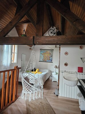 1 habitación, wifi y ropa de cama