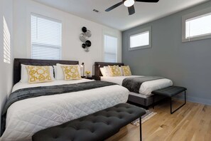 4 habitaciones, tabla de planchar con plancha, wifi y ropa de cama